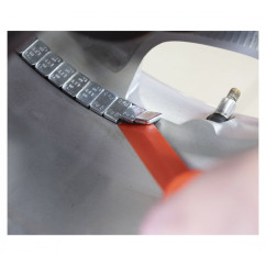 Spatola in plastica per la rimozione dei pesi autoadesivi