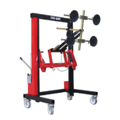 Windshield manipulator trolley for HGVs and BUSES