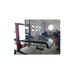 Windshield manipulator trolley for HGVs and BUSES