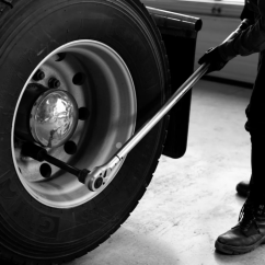 Chiave dinamometrica con fermi 200-1000 Nm 1''